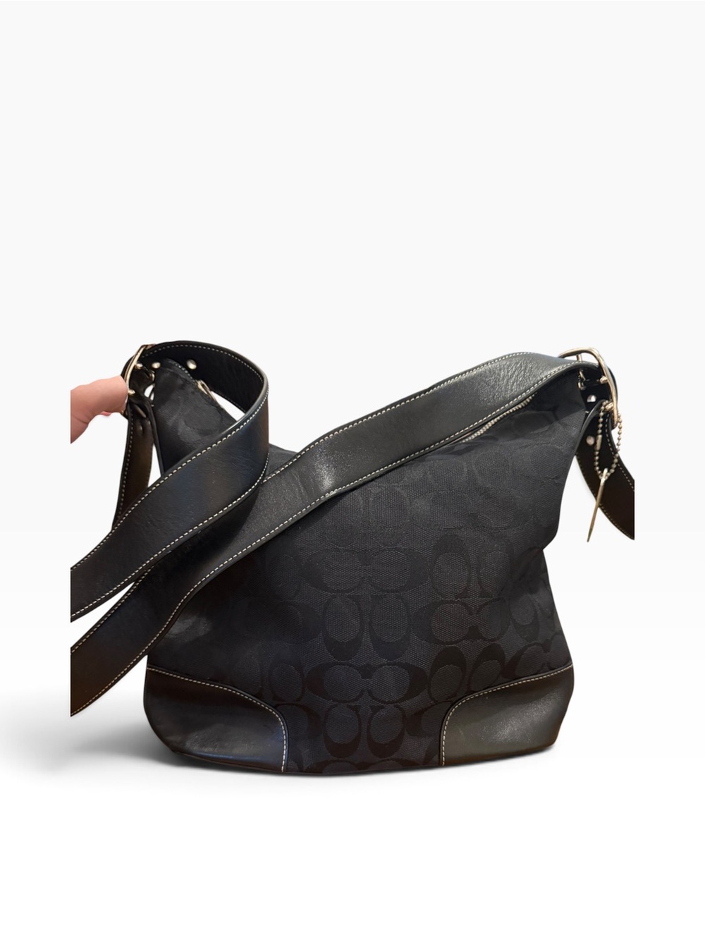 Coach Vintage 6347 Slim Duffle
Crossbody in Black Canvas
